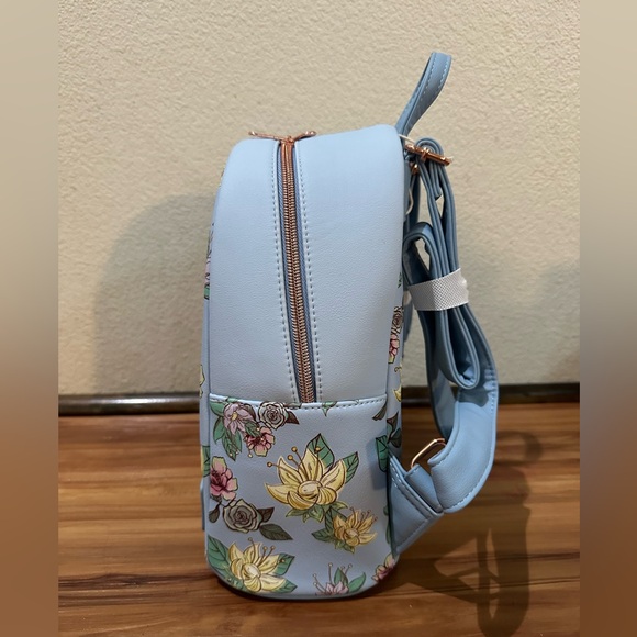 NWT Loungefly Disney Princess and the frog Tiana Floral Blue Backpack - Picture 4 of 5